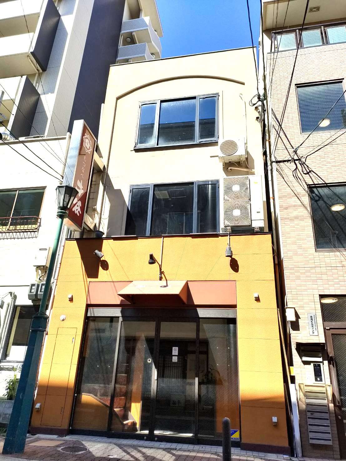 【神戸市中央区】元町駅徒歩3分／間口良好／内装美麗／飲食店居抜き物件／約44.64坪
